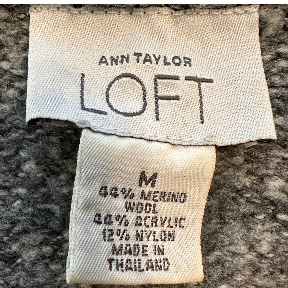 Vintage Y2K Ann Taylor LOFT Gray Merino Wool Blend V Neck Sweater M - Picture 7 of 10